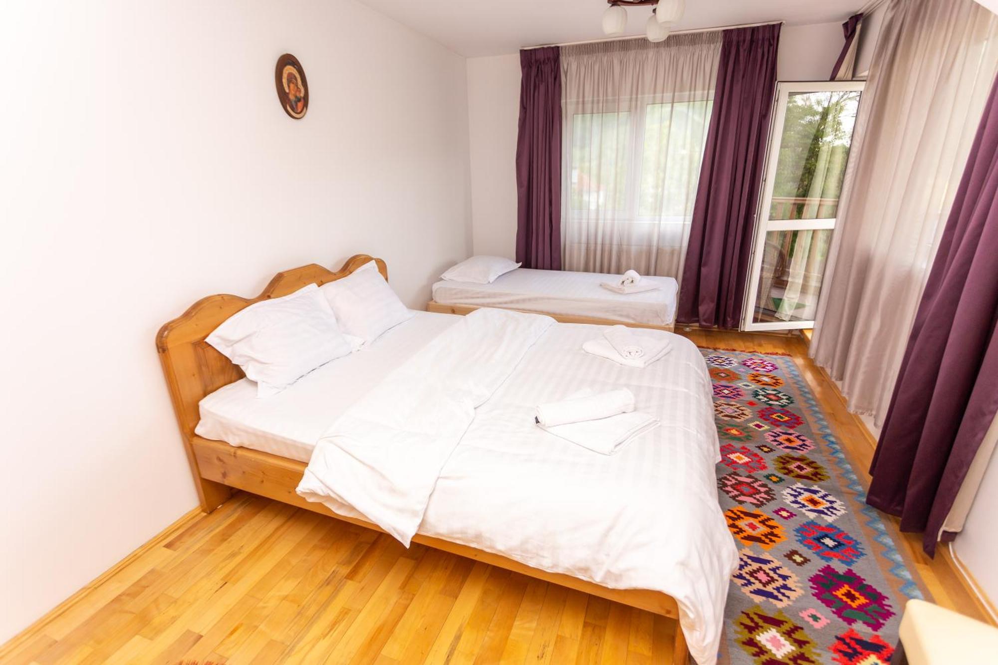 Casa Rumelia Paltineni Ngoại thất bức ảnh