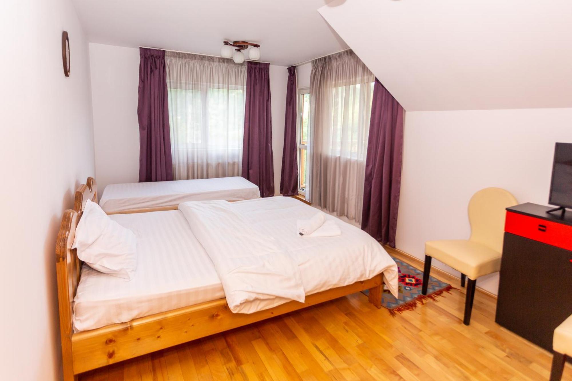 Casa Rumelia Paltineni Ngoại thất bức ảnh