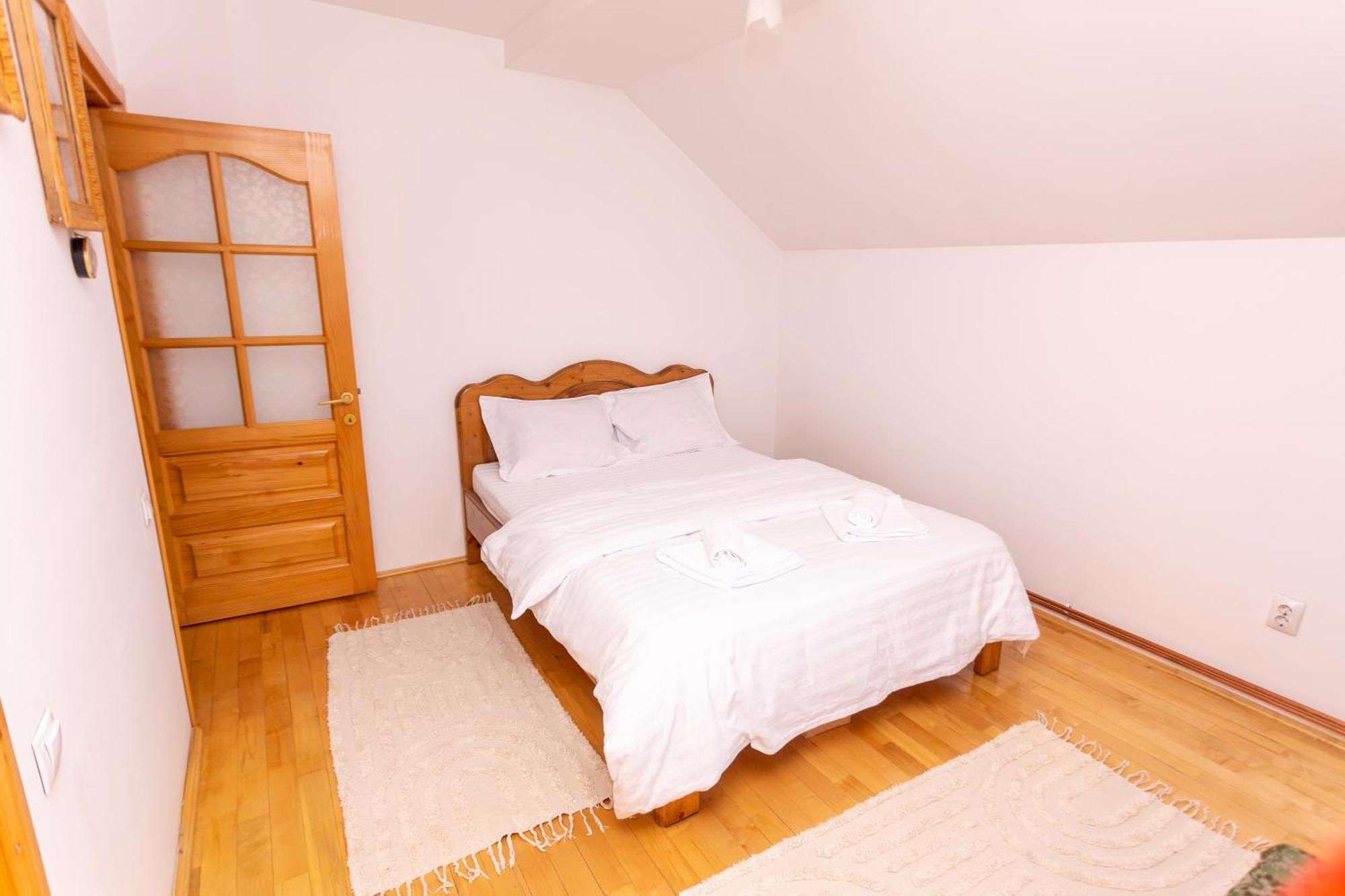 Casa Rumelia Paltineni Ngoại thất bức ảnh