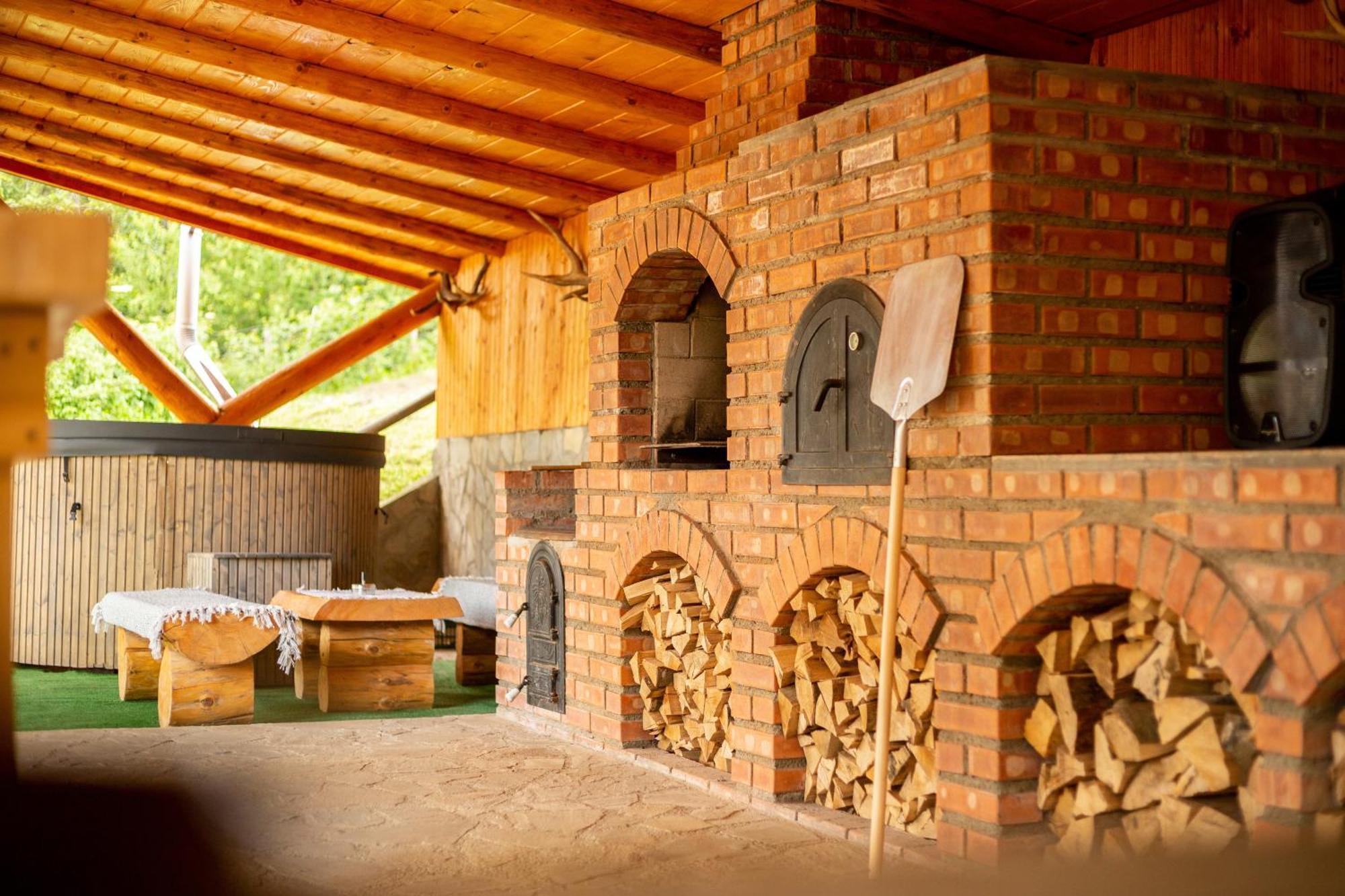 Casa Rumelia Paltineni Ngoại thất bức ảnh