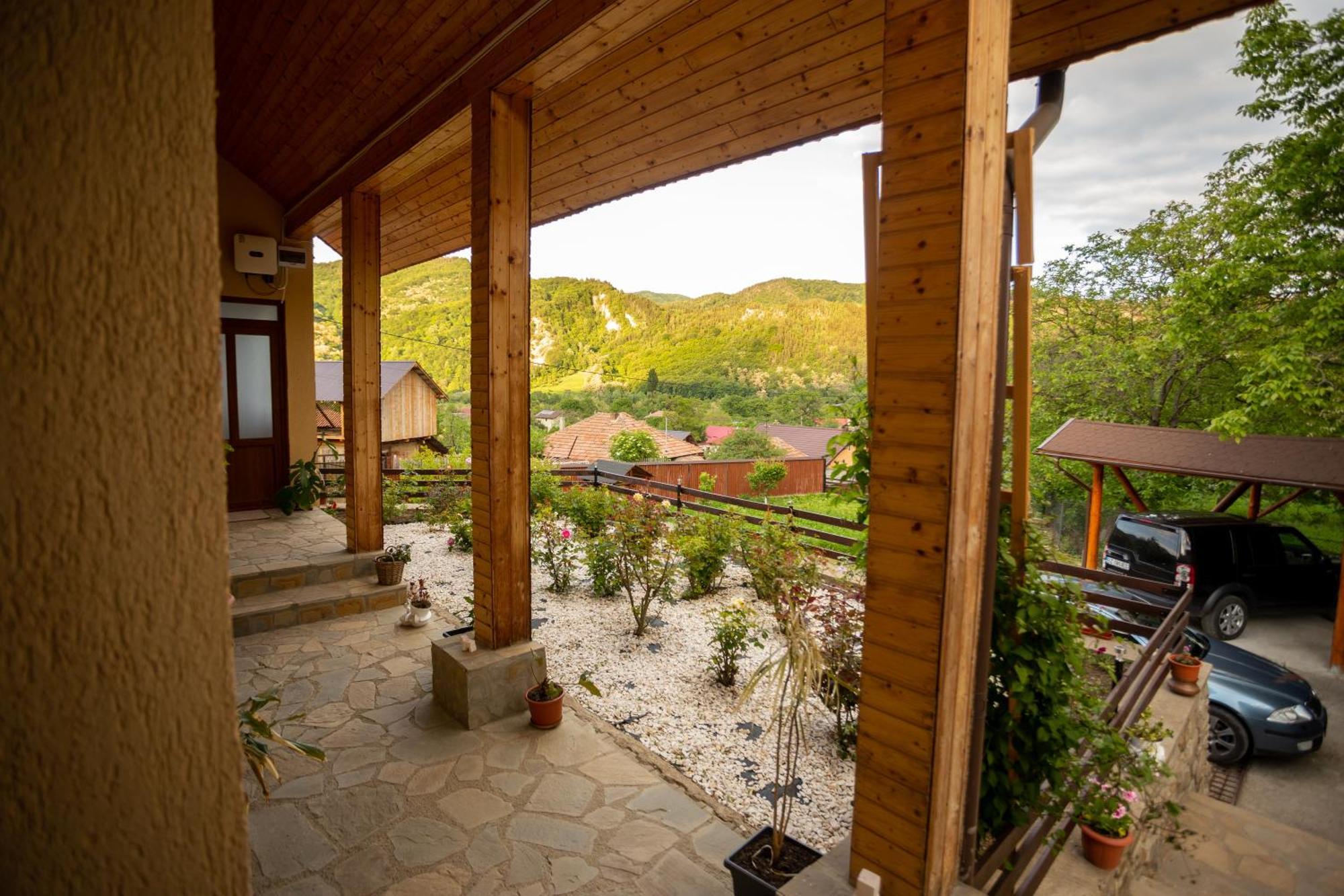 Casa Rumelia Paltineni Ngoại thất bức ảnh