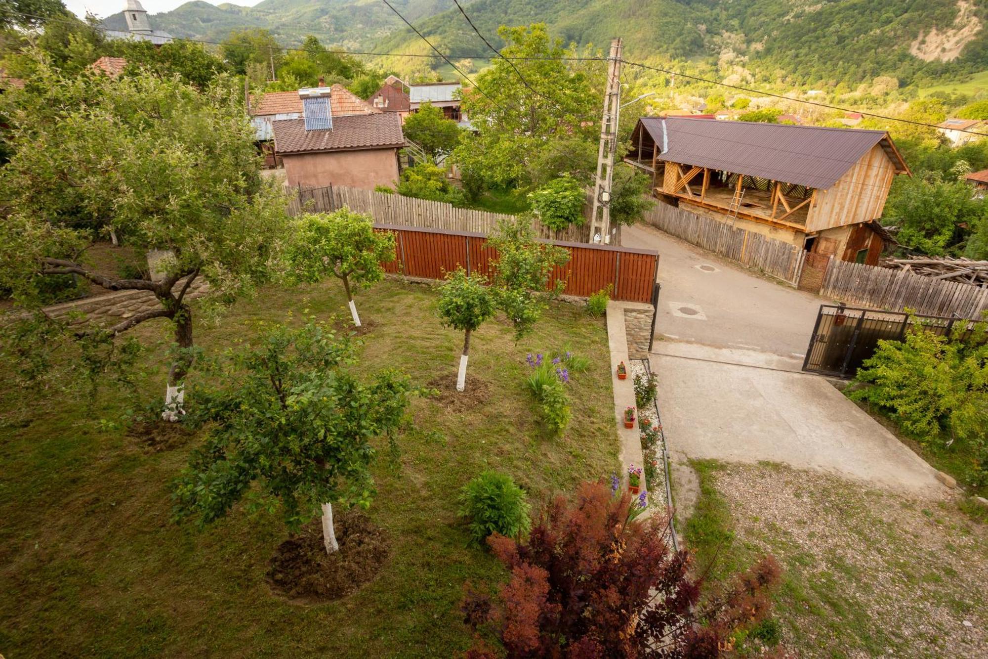 Casa Rumelia Paltineni Ngoại thất bức ảnh