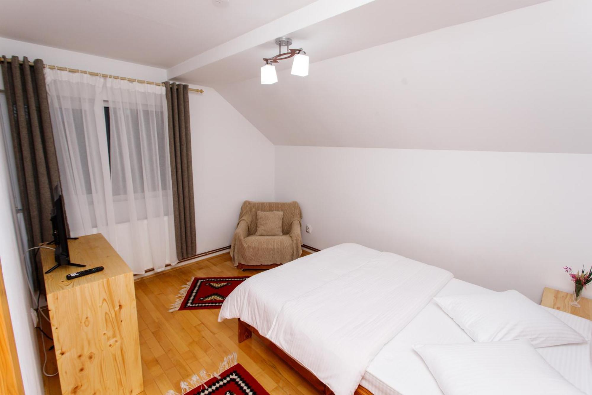 Casa Rumelia Paltineni Ngoại thất bức ảnh